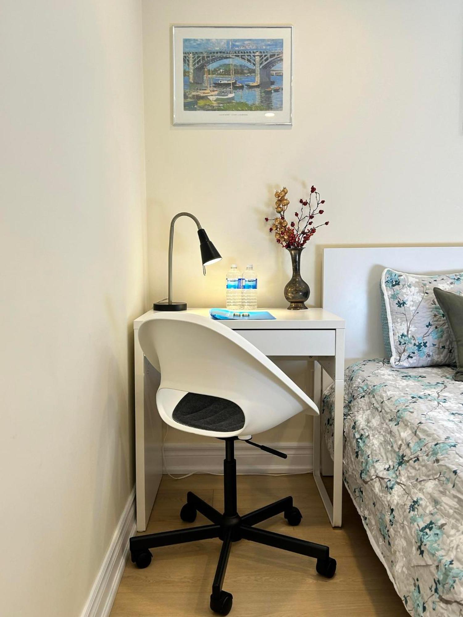 Brand New Lower Home With Exclusive Bathroom Τορόντο Εξωτερικό φωτογραφία